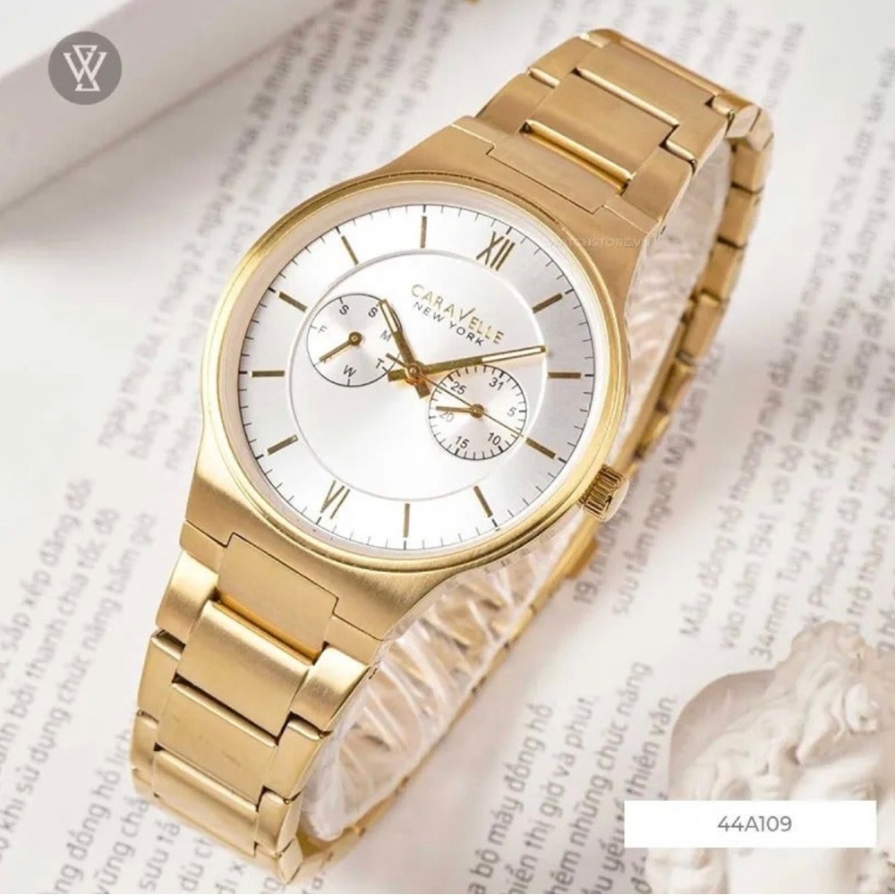 Caravelle New York by Bulova Men's Gold 44A109 Analog Display with Quartz Watch